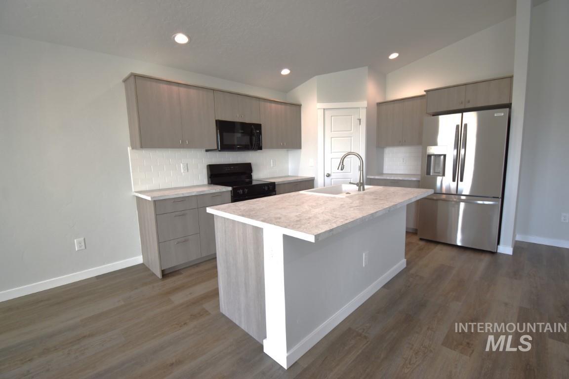 6985 W Redwood Creek Dr, Meridian, Idaho 83646, 3 Bedrooms, 2 Bathrooms, Rental For Rent, Price $2,725, 98924674