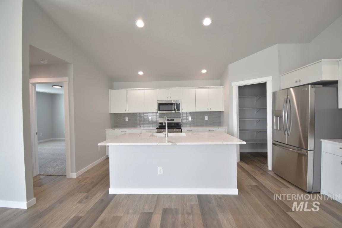 6969 W Redwood Creek Dr, Meridian, Idaho 83646, 4 Bedrooms, 2 Bathrooms, Rental For Rent, Price $2,725, 98924675