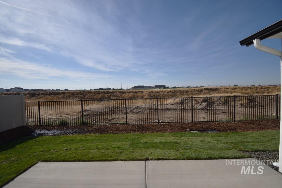 6969 W Redwood Creek Dr, Meridian, Idaho 83646, 4 Bedrooms, 2 Bathrooms, Rental For Rent, Price $2,725, 98924675