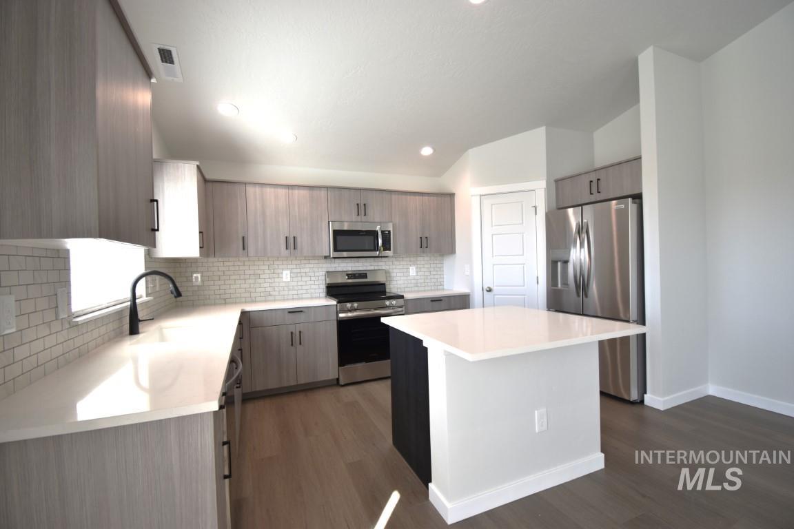 7003 W Redwood Creek Dr, Meridian, Idaho 83646, 4 Bedrooms, 2 Bathrooms, Rental For Rent, Price $2,725, 98924677
