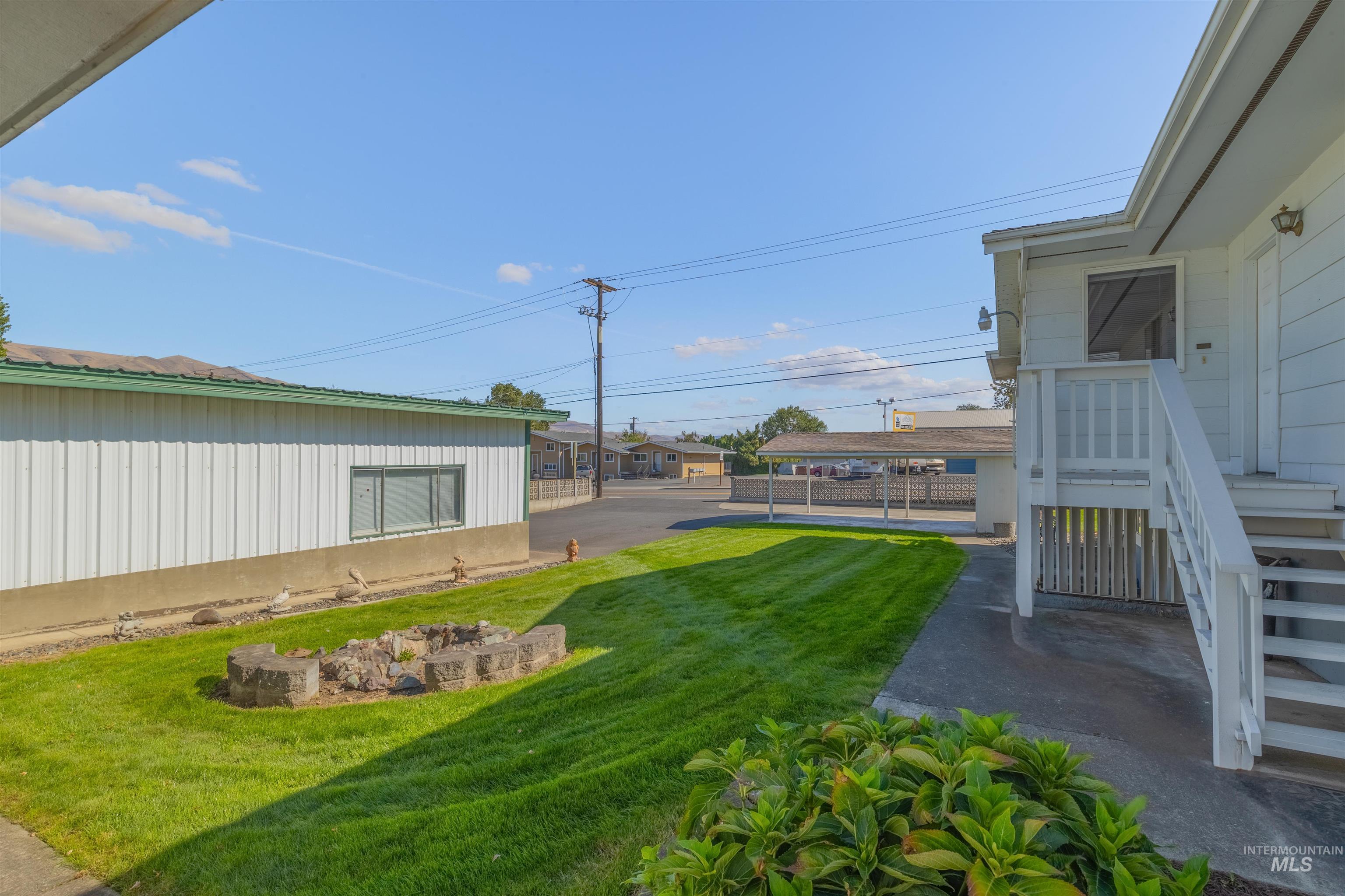 1502 Chestnut Street, Clarkston, Washington 99403, 4 Bedrooms, 3.5 Bathrooms, Residential For Sale, Price $487,500,MLS 98924718