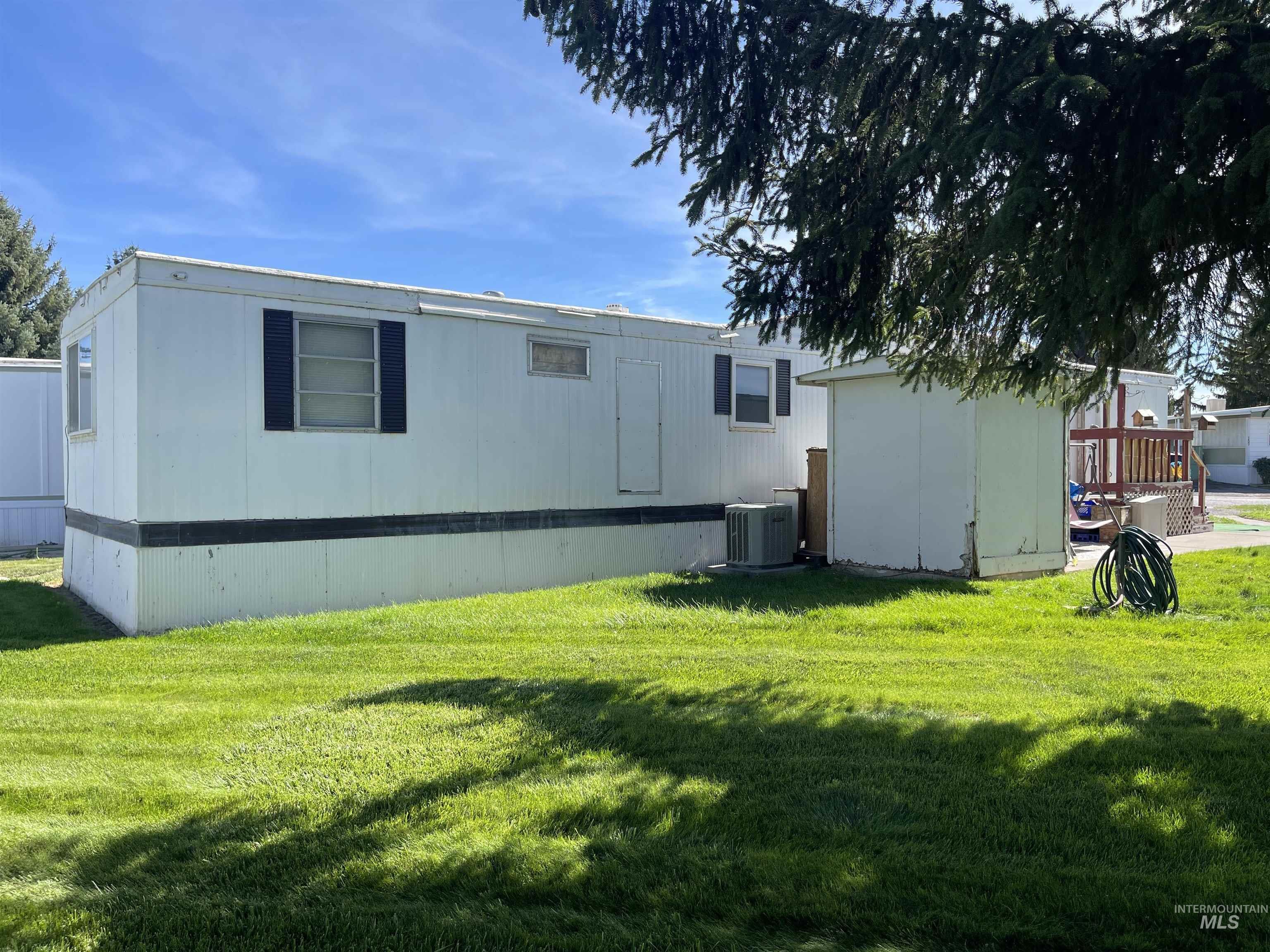 198 South Hills Rd #143, Twin Falls, Idaho 83301, 2 Bedrooms, 1 Bathroom, Residential For Sale, Price $44,000, 98924746