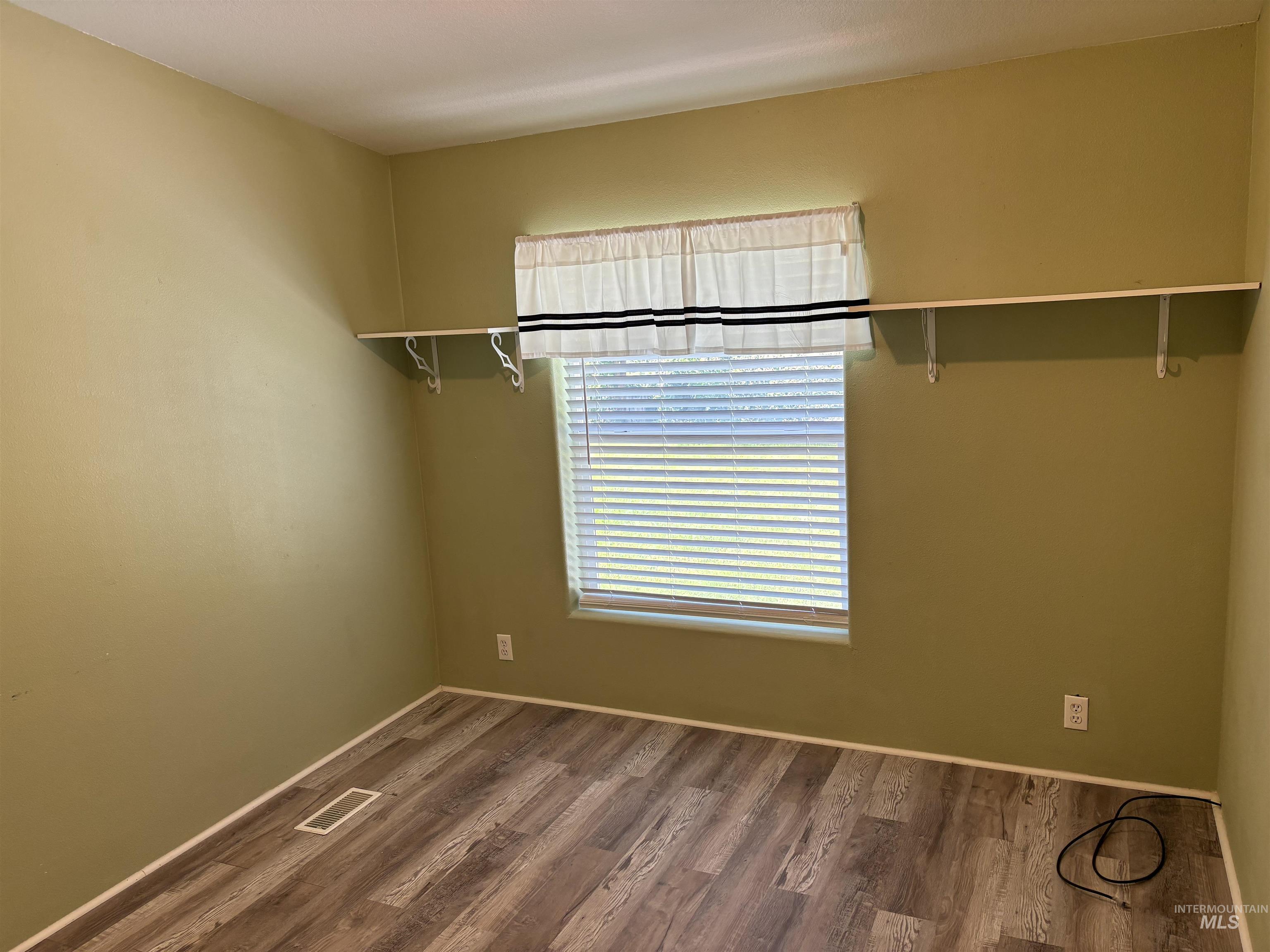 1824 Spring Canyon Lane, Lewiston, Idaho 83501, 3 Bedrooms, 2 Bathrooms, Residential For Sale, Price $178,000, 98924763