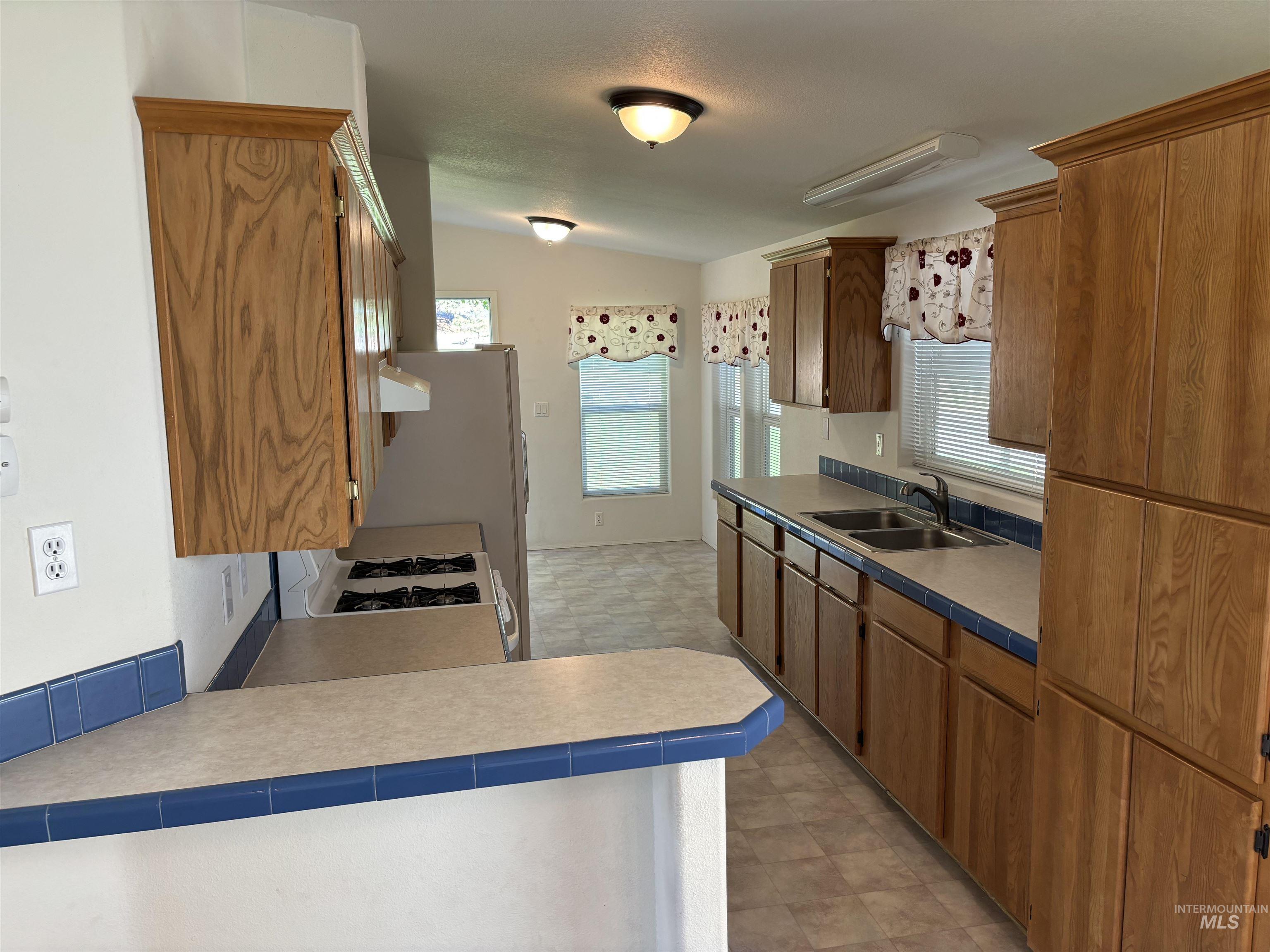 1824 Spring Canyon Lane, Lewiston, Idaho 83501, 3 Bedrooms, 2 Bathrooms, Residential For Sale, Price $178,000, 98924763