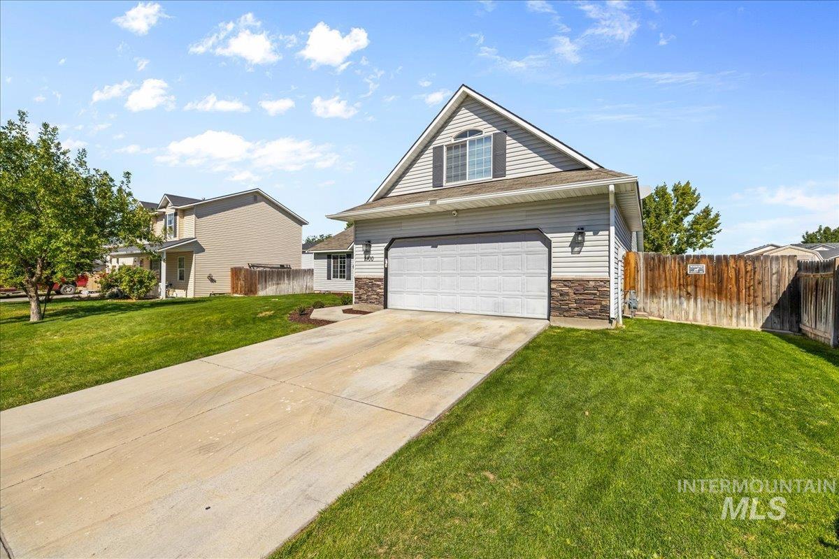 2100 W Crown Pointe Ave, Nampa, Idaho 83651, 4 Bedrooms, 2 Bathrooms, Residential For Sale, Price $409,900,MLS 98924787