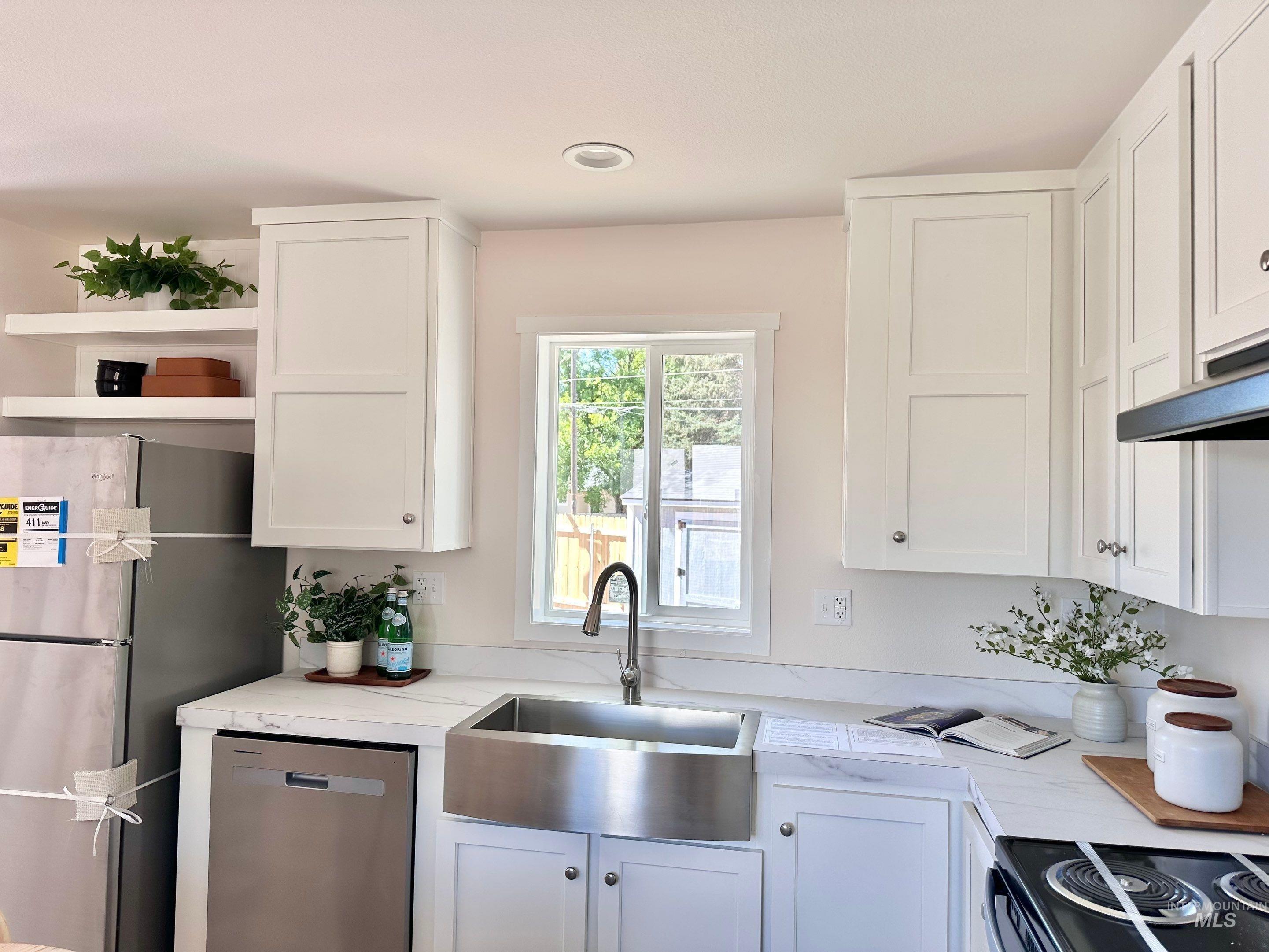 370 W 12th South, Mountain Home, Idaho 83647, 2 Bedrooms, 1 Bathroom, Residential For Sale, Price $125,000, 98924840
