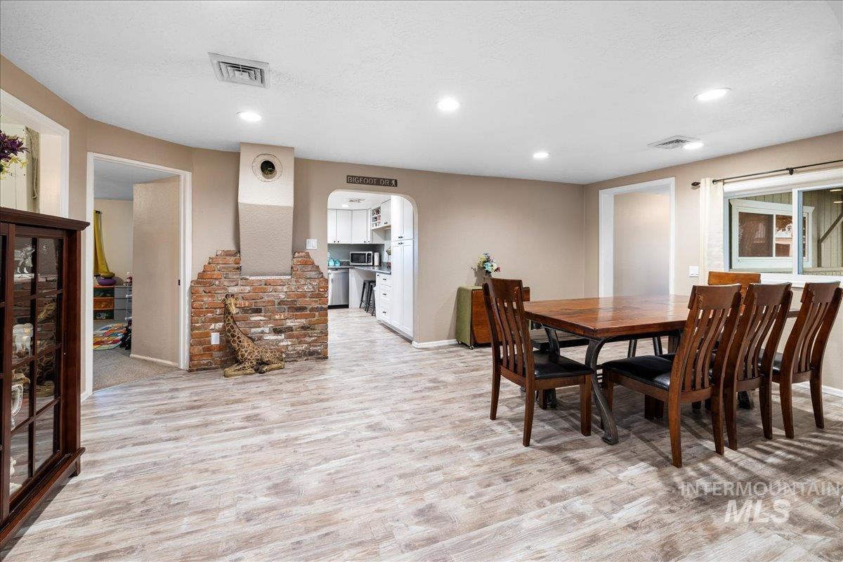 1115 NW 11th Ave, Payette, Idaho 83661, 4 Bedrooms, 1 Bathroom, Farm & Ranch For Sale, Price $949,500, 98924845