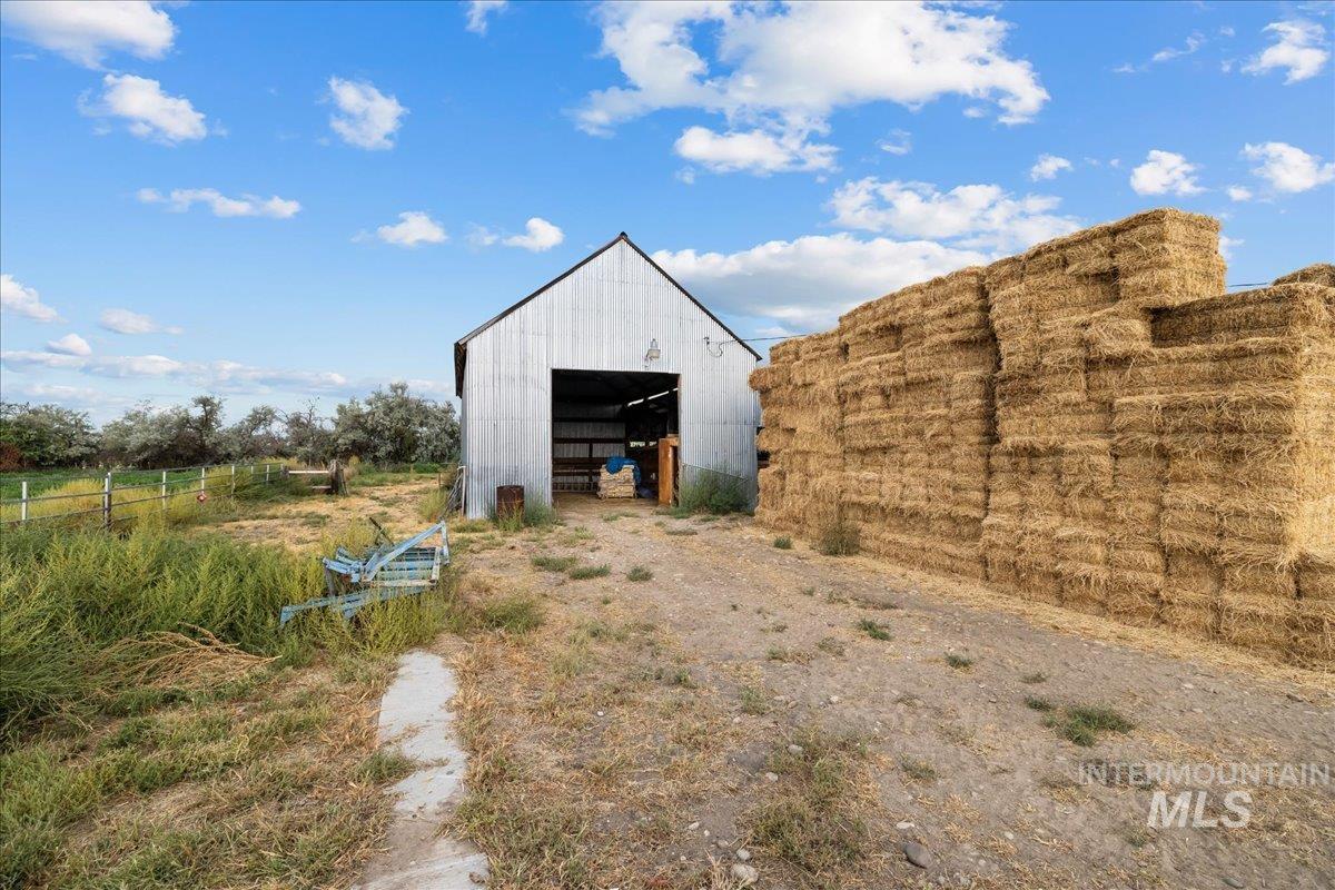 1115 NW 11th Ave, Payette, Idaho 83661, 4 Bedrooms, 1 Bathroom, Farm & Ranch For Sale, Price $949,500, 98924845