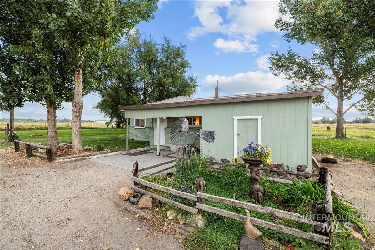 1115 NW 11th Ave, Payette, Idaho 83661, 4 Bedrooms, 1 Bathroom, Farm & Ranch For Sale, Price $949,500, 98924845