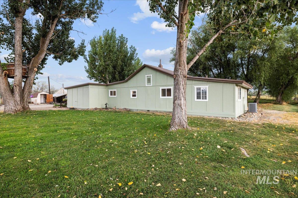 1115 NW 11th Ave, Payette, Idaho 83661, 4 Bedrooms, 1 Bathroom, Farm & Ranch For Sale, Price $949,500, 98924845