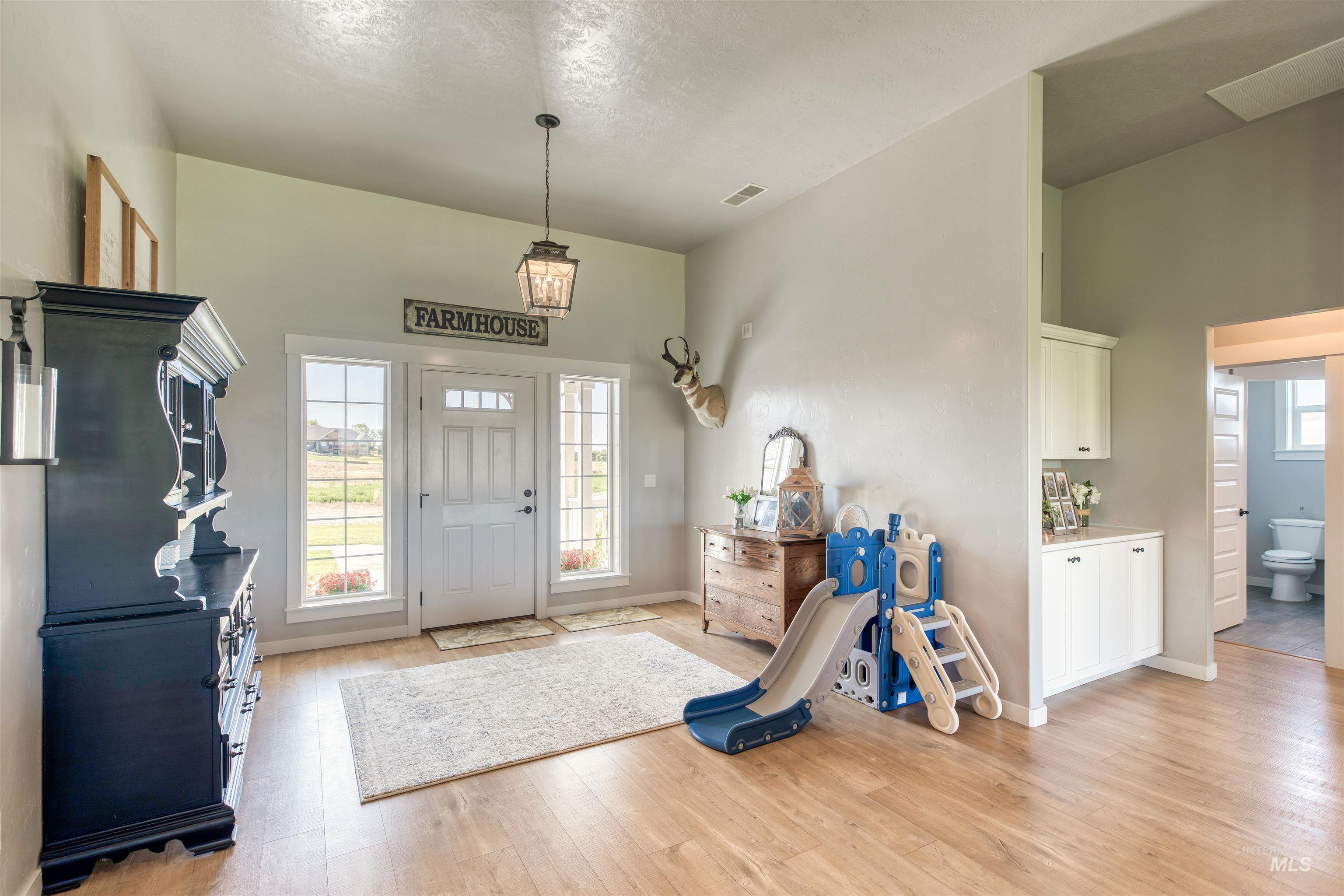 27652 Hop Rd, Caldwell, Idaho 83607, 3 Bedrooms, 2.5 Bathrooms, Residential For Sale, Price $1,898,000, 98924871