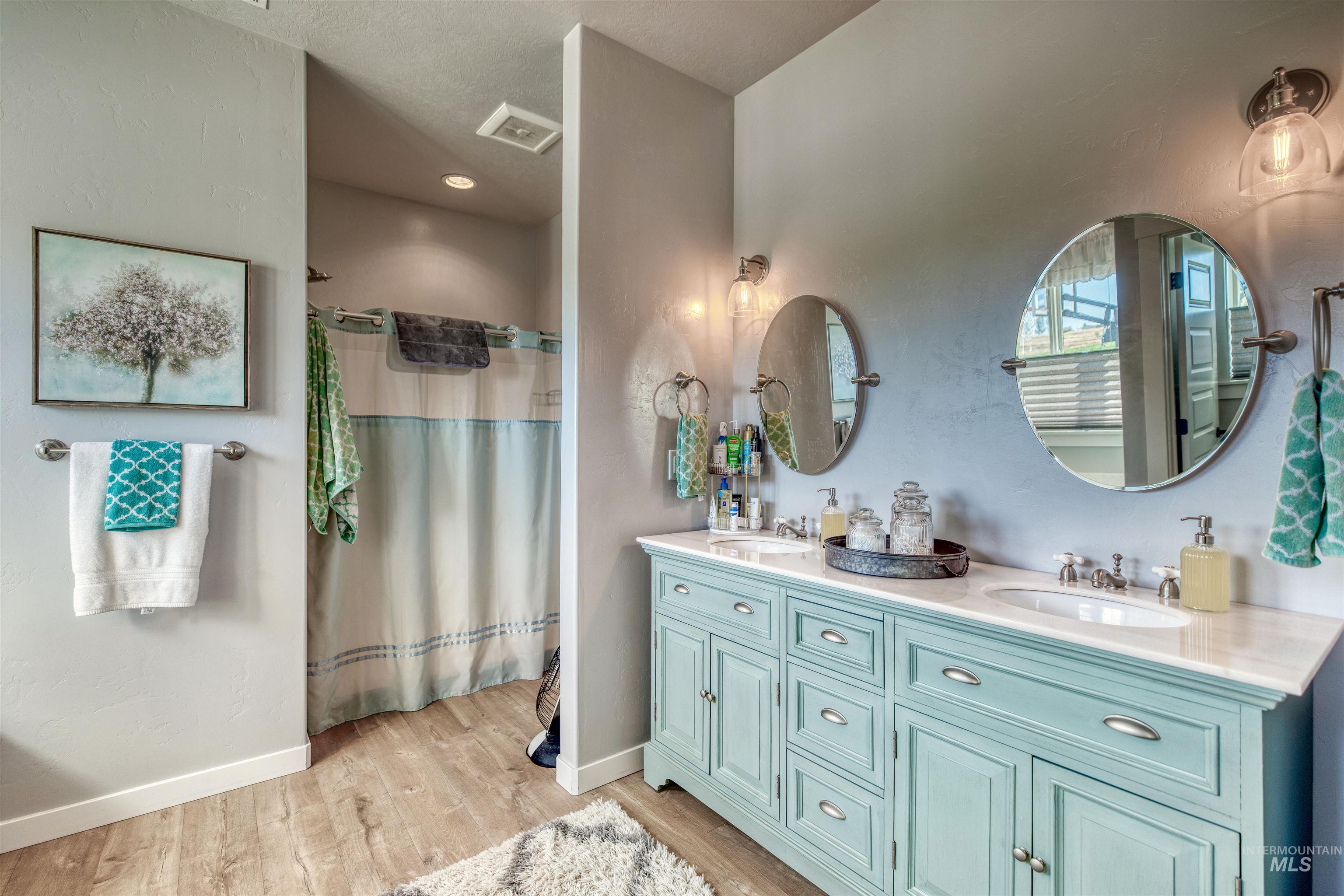 27652 Hop Rd, Caldwell, Idaho 83607, 3 Bedrooms, 2.5 Bathrooms, Residential For Sale, Price $1,898,000, 98924871