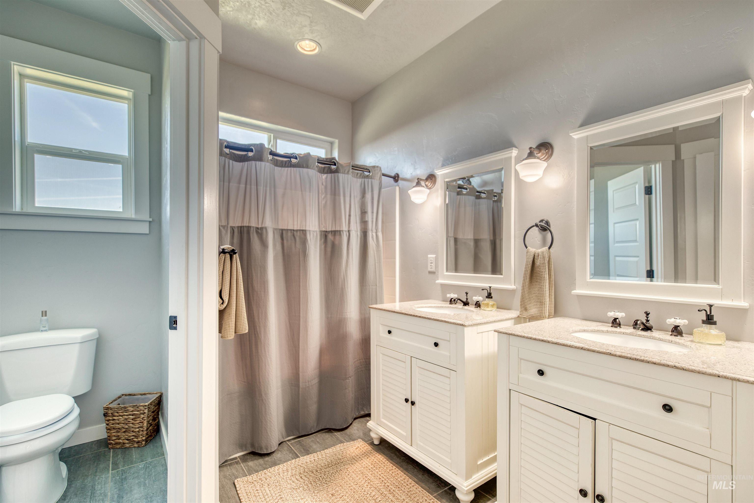 27652 Hop Rd, Caldwell, Idaho 83607, 3 Bedrooms, 2.5 Bathrooms, Residential For Sale, Price $1,898,000, 98924871