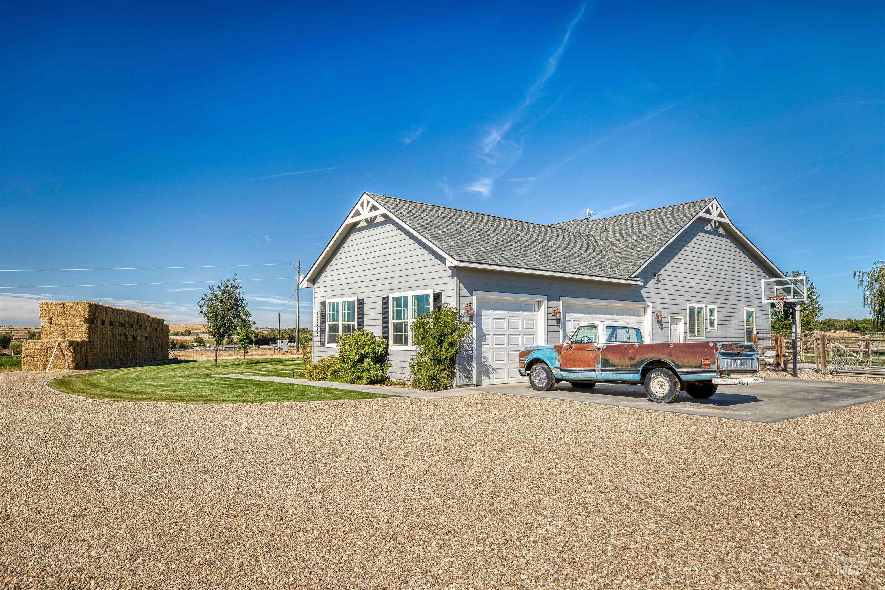 27652 Hop Rd, Caldwell, Idaho 83607, 3 Bedrooms, 2.5 Bathrooms, Residential For Sale, Price $1,898,000, 98924871