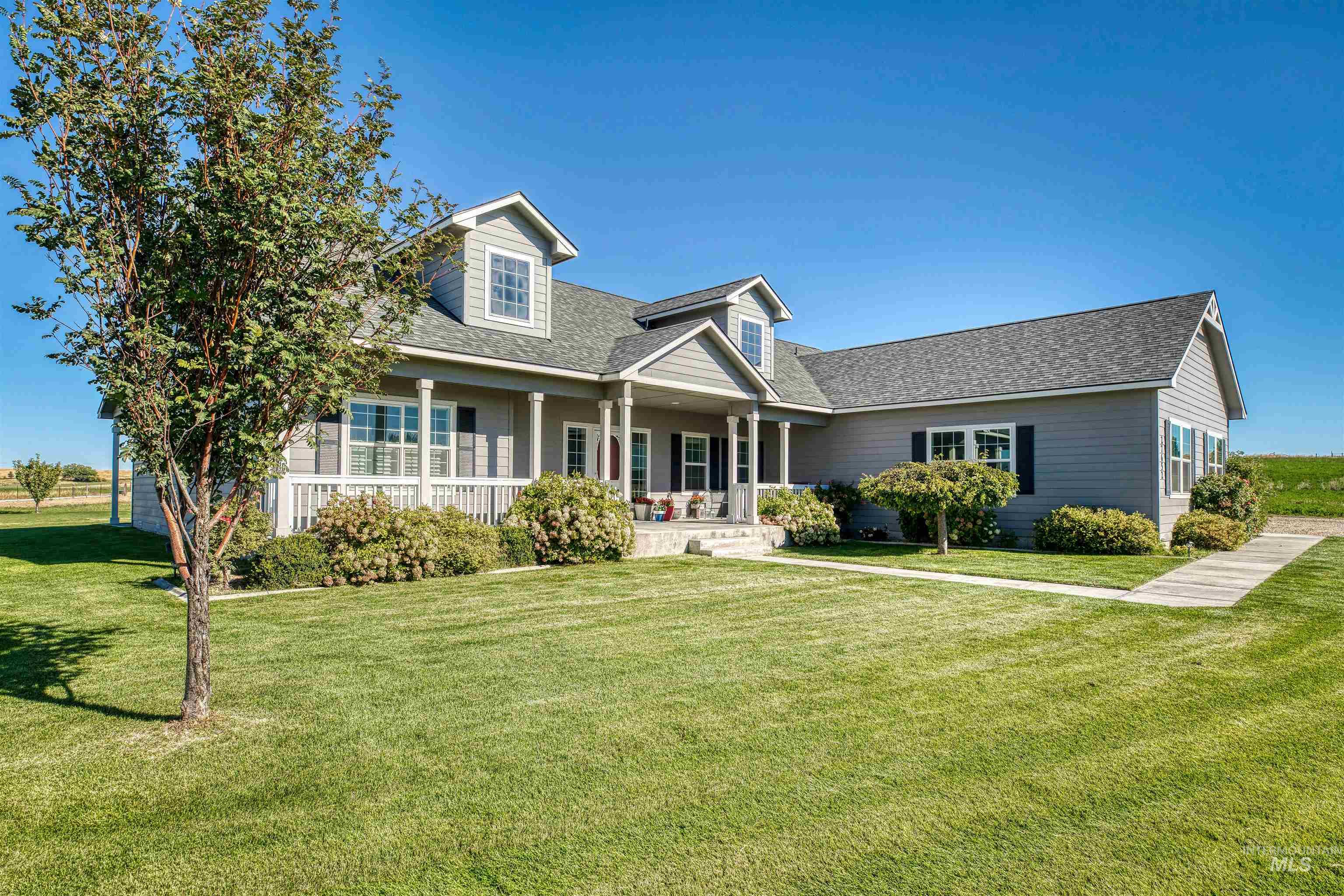 27652 Hop Rd, Caldwell, Idaho 83607, 3 Bedrooms, 2.5 Bathrooms, Residential For Sale, Price $1,898,000,MLS 98924871