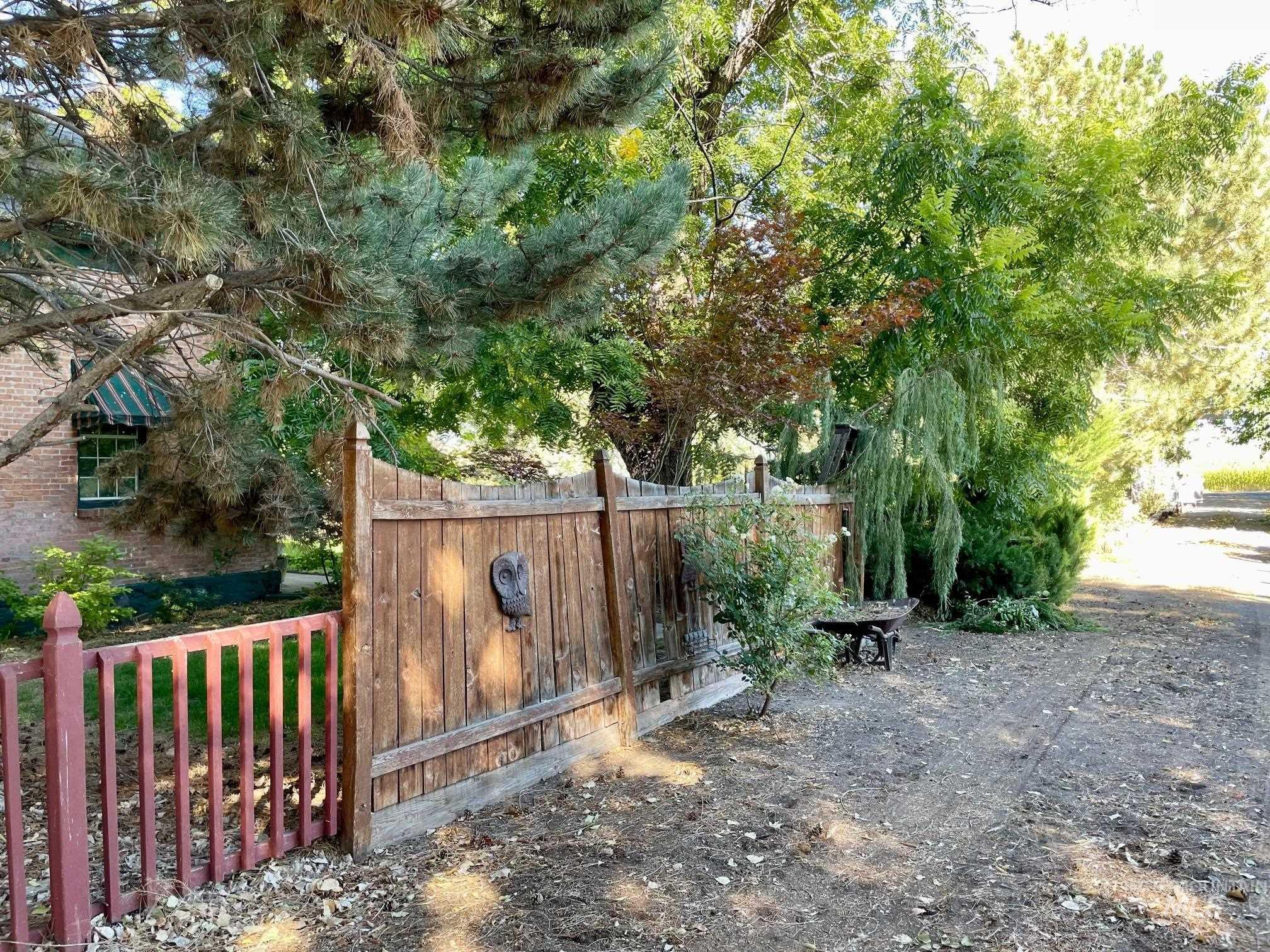 2827 S 1050 East, Hagerman, Idaho 83332-5835, 3 Bedrooms, 2 Bathrooms, Residential For Sale, Price $449,900, 98924878