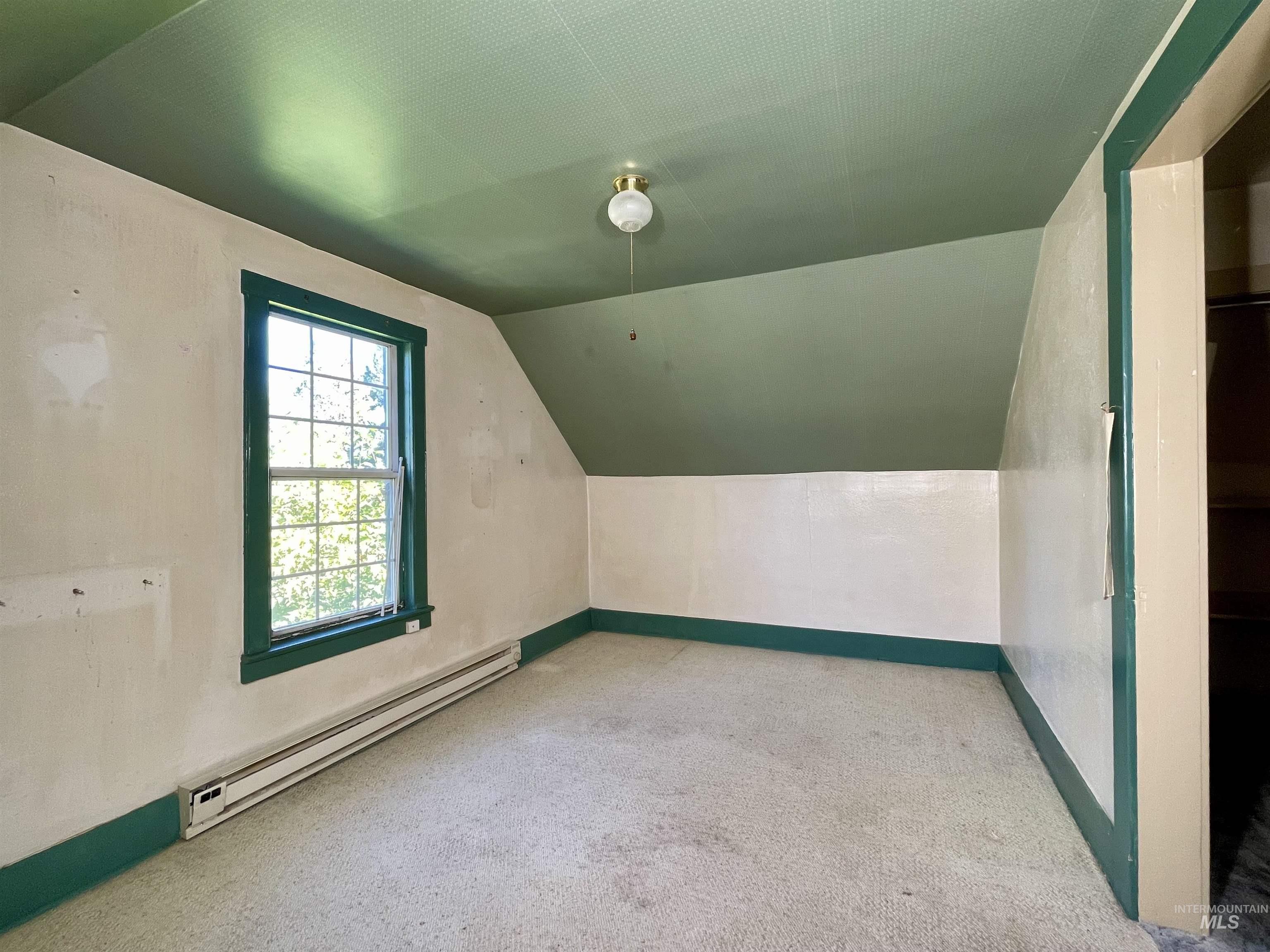 2827 S 1050 East, Hagerman, Idaho 83332-5835, 3 Bedrooms, 2 Bathrooms, Residential For Sale, Price $449,900, 98924878