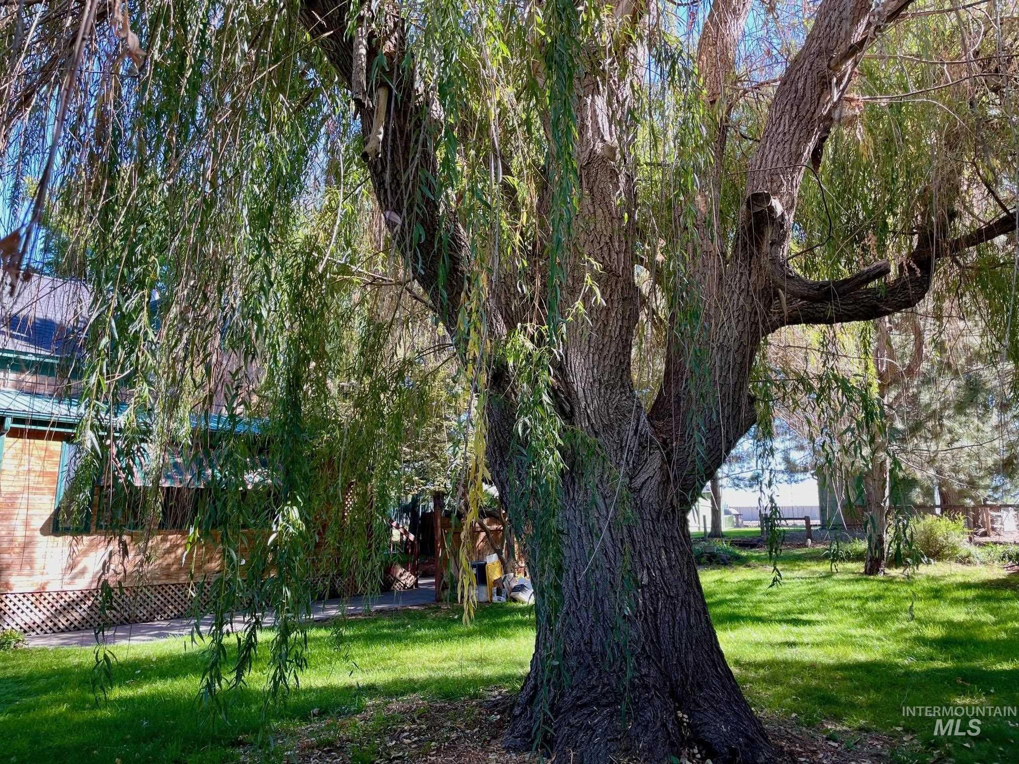 2827 S 1050 East, Hagerman, Idaho 83332-5835, 3 Bedrooms, 2 Bathrooms, Residential For Sale, Price $449,900, 98924878