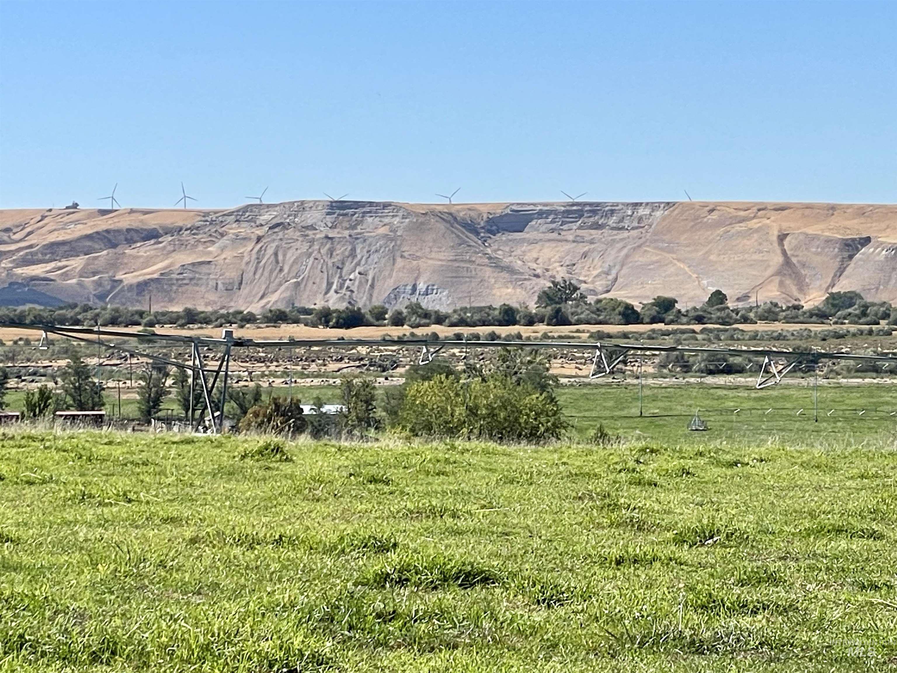 2827 S 1050 East, Hagerman, Idaho 83332-5835, 3 Bedrooms, 2 Bathrooms, Residential For Sale, Price $449,900, 98924878