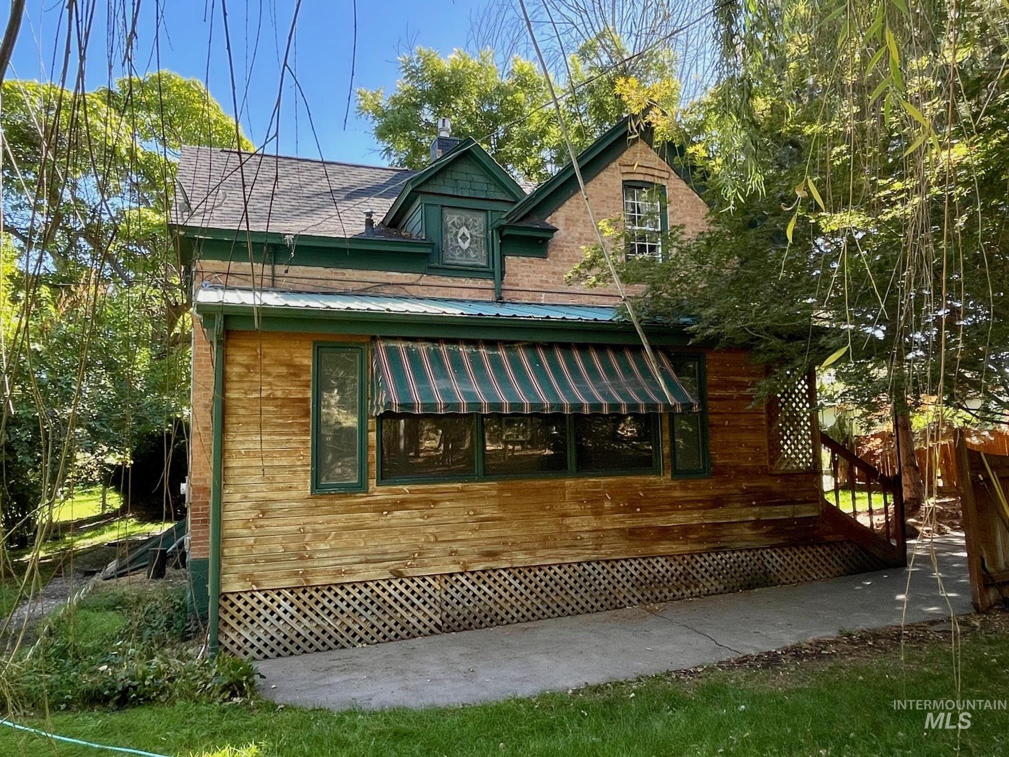 2827 S 1050 East, Hagerman, Idaho 83332-5835, 3 Bedrooms, 2 Bathrooms, Residential For Sale, Price $449,900, 98924878