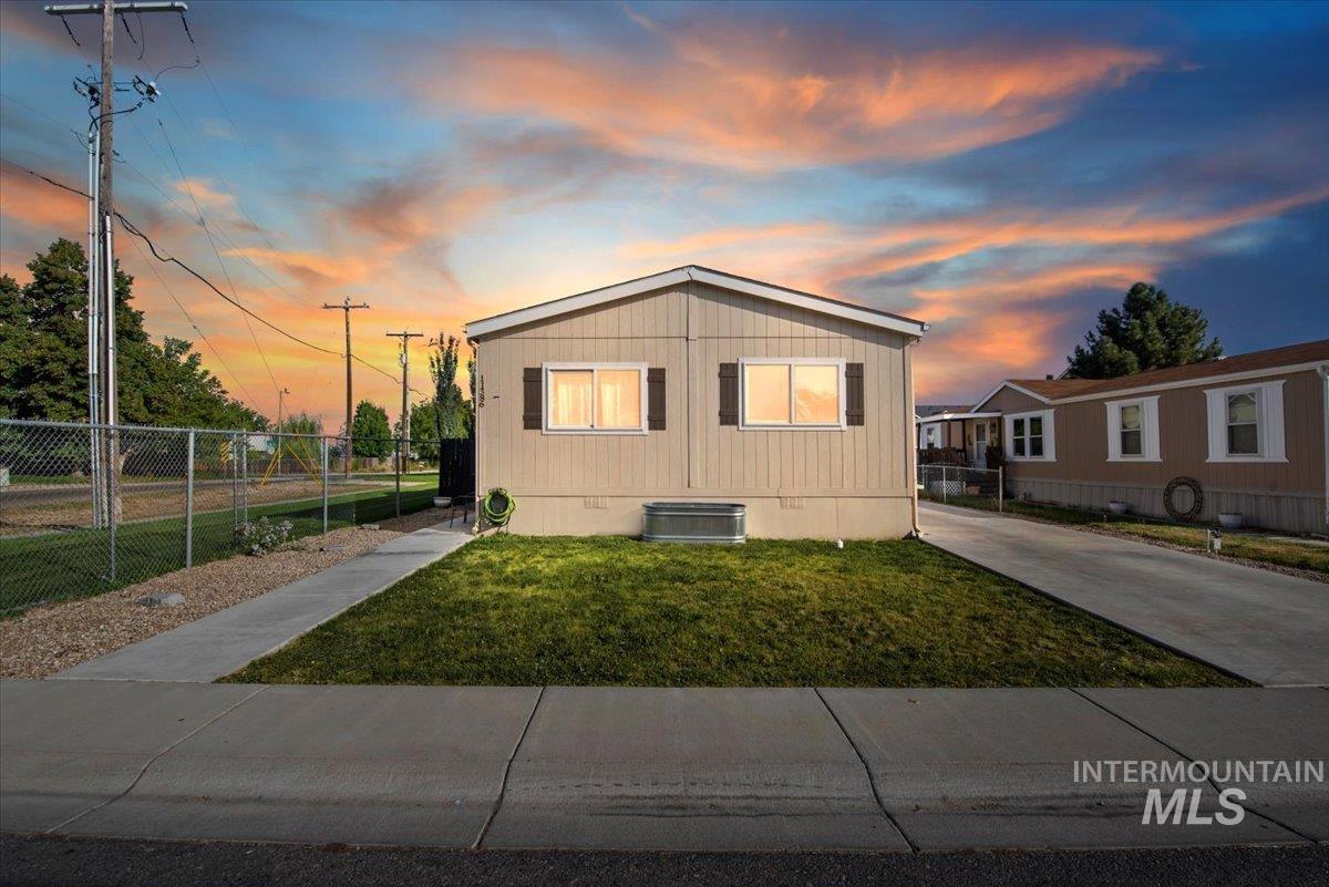 11386 W. Azure Lane, Boise, Idaho 83713, 4 Bedrooms, 2 Bathrooms, Residential For Sale, Price $139,900, 98924881