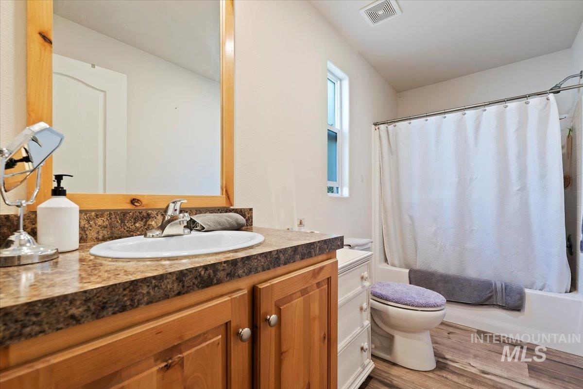 11386 W. Azure Lane, Boise, Idaho 83713, 4 Bedrooms, 2 Bathrooms, Residential For Sale, Price $139,900, 98924881
