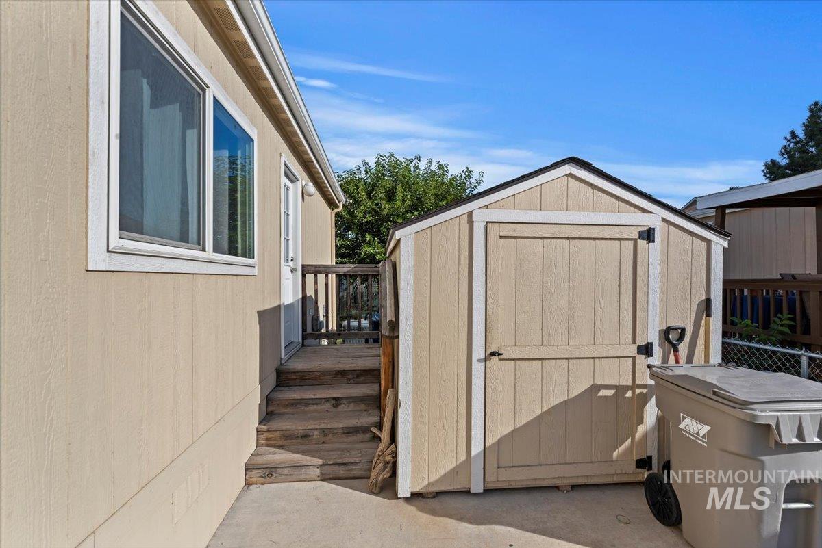 11386 W. Azure Lane, Boise, Idaho 83713, 4 Bedrooms, 2 Bathrooms, Residential For Sale, Price $139,900, 98924881