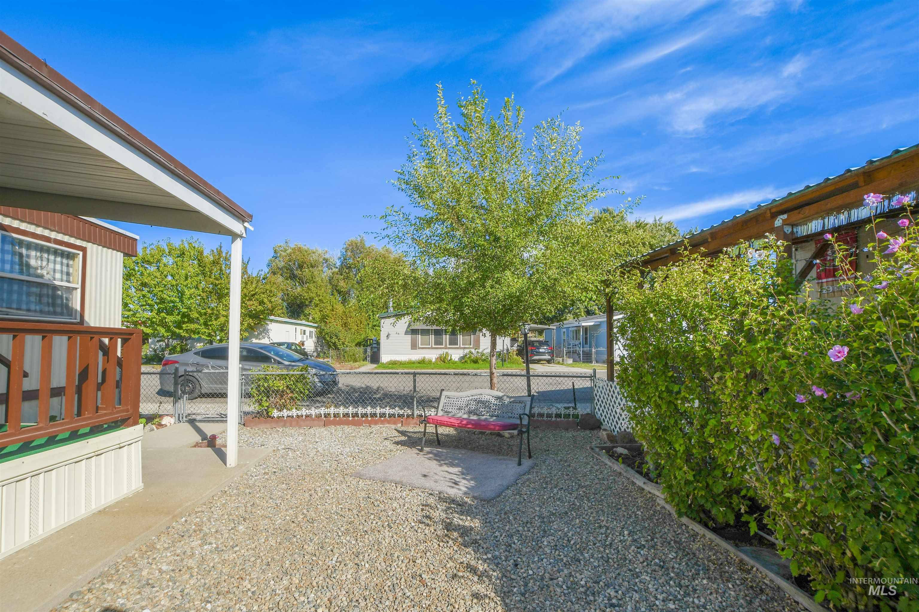 701 Monte Vista, Emmett, Idaho 83617, 2 Bedrooms, 1 Bathroom, Residential For Sale, Price $65,000, 98924885