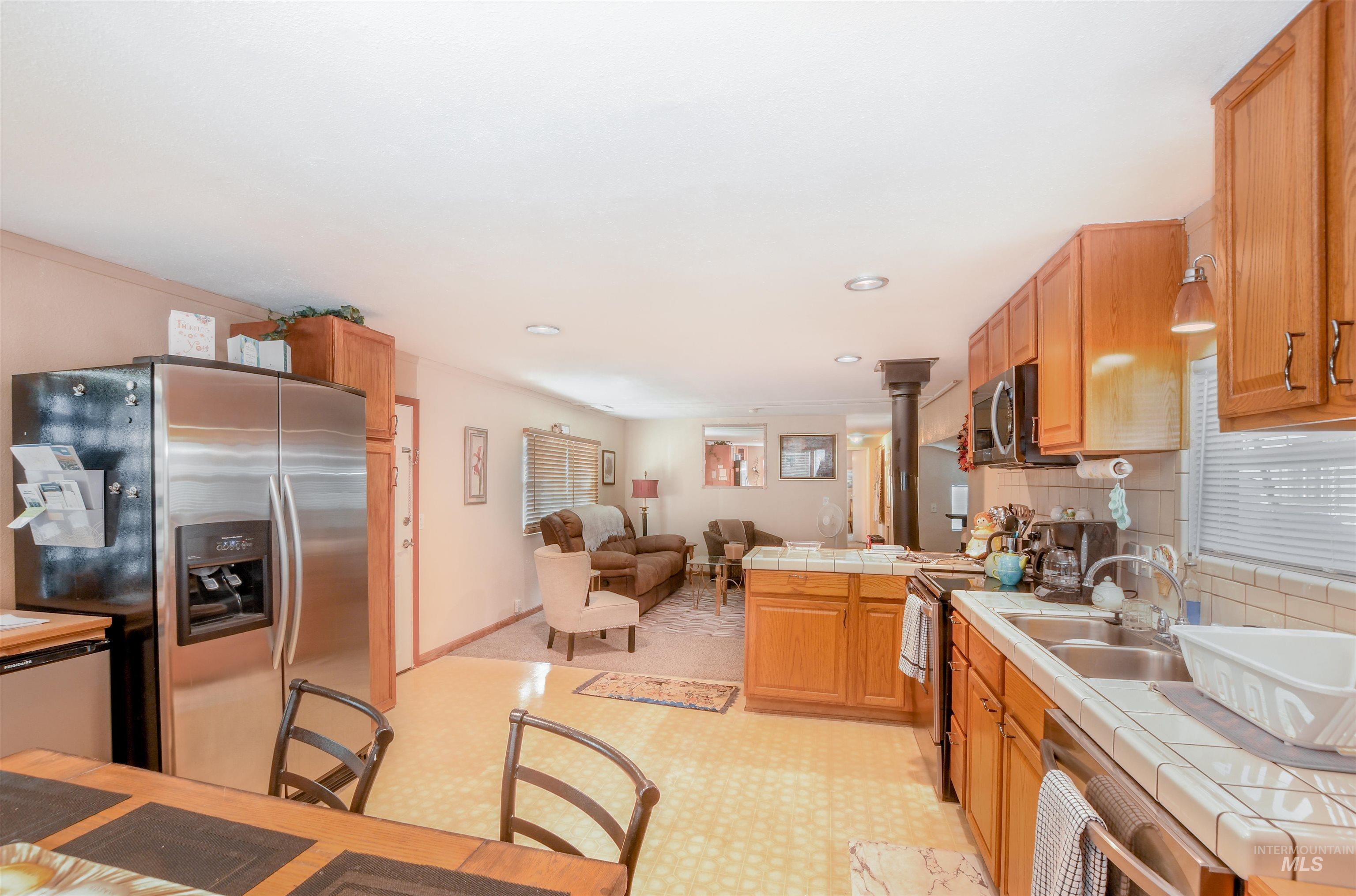 701 Monte Vista, Emmett, Idaho 83617, 2 Bedrooms, 1 Bathroom, Residential For Sale, Price $65,000, 98924885