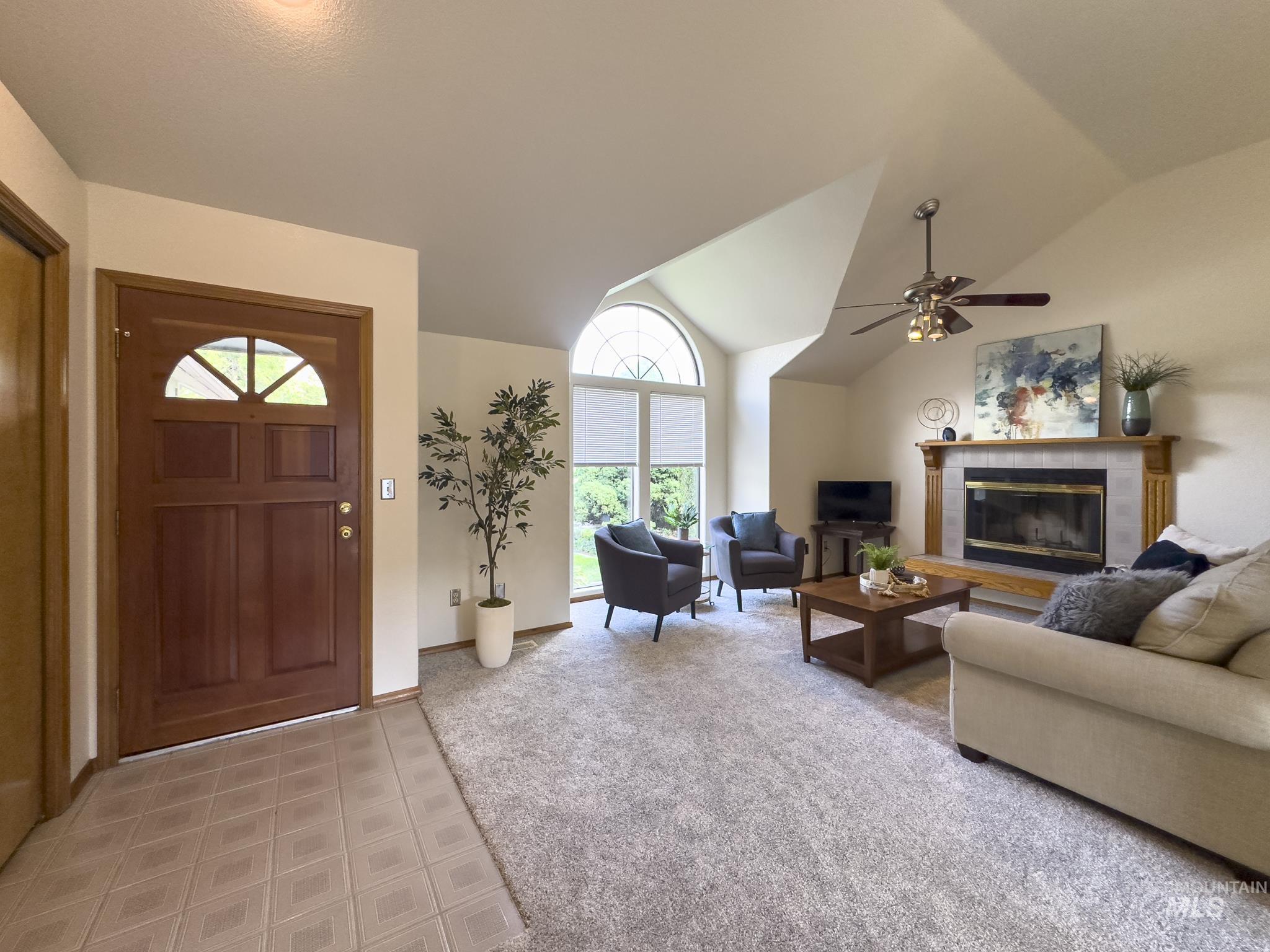 5625 W Drawbridge Dr., Boise, Idaho 83703, 3 Bedrooms, 2 Bathrooms, Residential Income For Sale, Price $424,900, 98924886