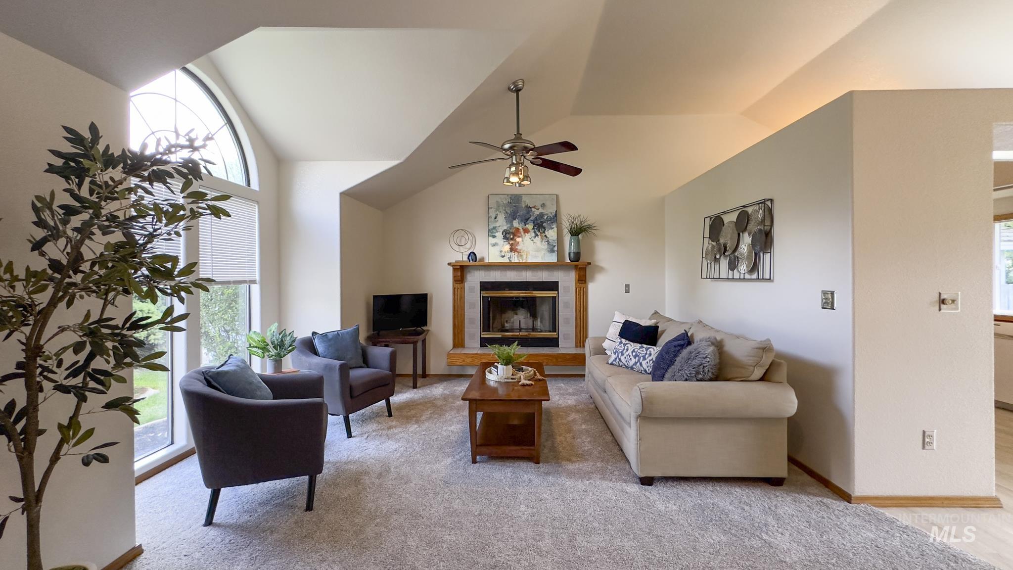 5625 W Drawbridge Dr., Boise, Idaho 83703, 3 Bedrooms, 2 Bathrooms, Residential Income For Sale, Price $424,900, 98924886