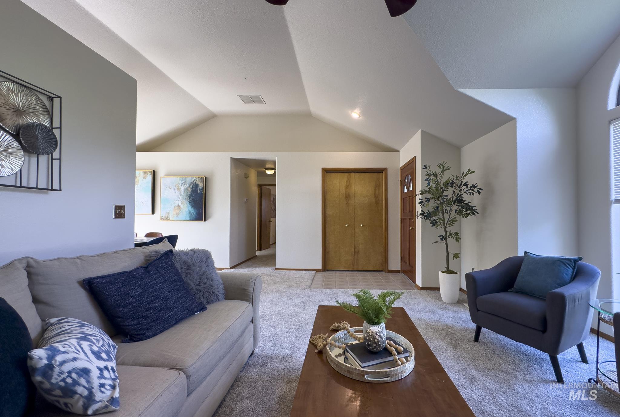 5625 W Drawbridge Dr., Boise, Idaho 83703, 3 Bedrooms, 2 Bathrooms, Residential Income For Sale, Price $424,900, 98924886