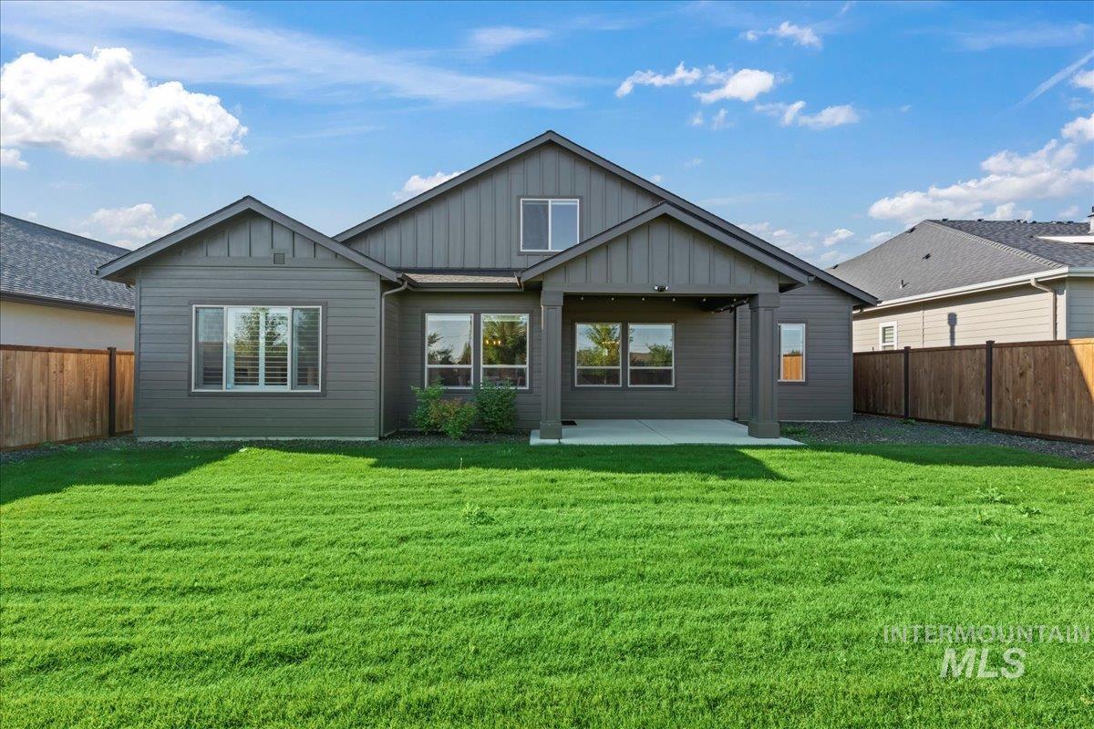 1252 W Capstone Dr, Nampa, Idaho 83686, 3 Bedrooms, 3 Bathrooms, Residential For Sale, Price $645,000,MLS 98924888