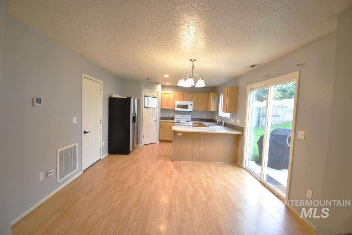 3302 S Country Village Ave, Caldwell, Idaho 83605, 4 Bedrooms, 2.5 Bathrooms, Rental For Rent, Price $2,500, 98924892