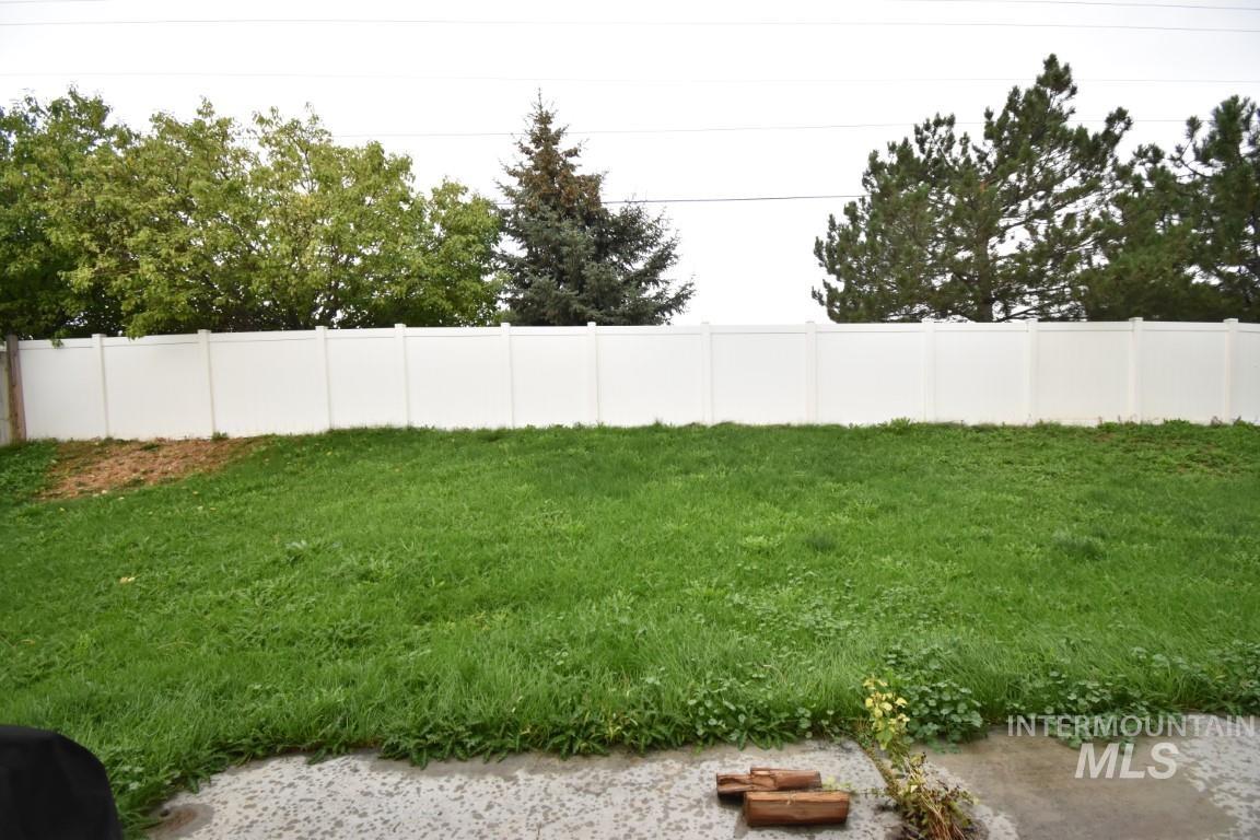 3302 S Country Village Ave, Caldwell, Idaho 83605, 4 Bedrooms, 2.5 Bathrooms, Rental For Rent, Price $2,500, 98924892