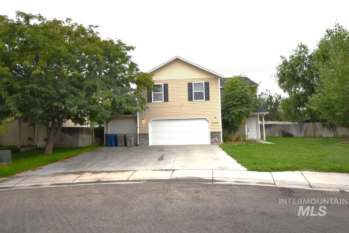 3302 S Country Village Ave, Caldwell, Idaho 83605, 4 Bedrooms, 2.5 Bathrooms, Rental For Rent, Price $2,500, 98924892
