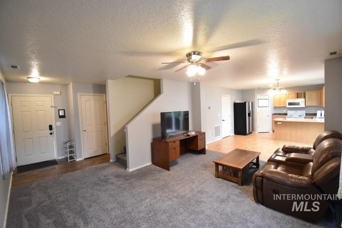 3302 S Country Village Ave, Caldwell, Idaho 83605, 4 Bedrooms, 2.5 Bathrooms, Rental For Rent, Price $2,500, 98924892