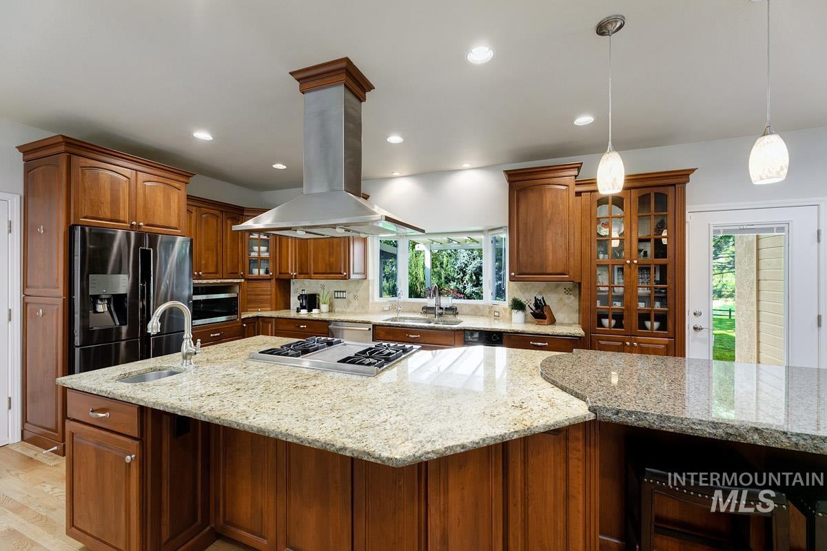 2191 N Hollybrook Place, Eagle, Idaho 83616, 4 Bedrooms, 3.5 Bathrooms, Residential For Sale, Price $1,650,000, 98924918