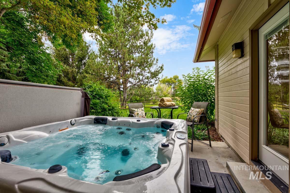 2191 N Hollybrook Place, Eagle, Idaho 83616, 4 Bedrooms, 3.5 Bathrooms, Residential For Sale, Price $1,650,000, 98924918