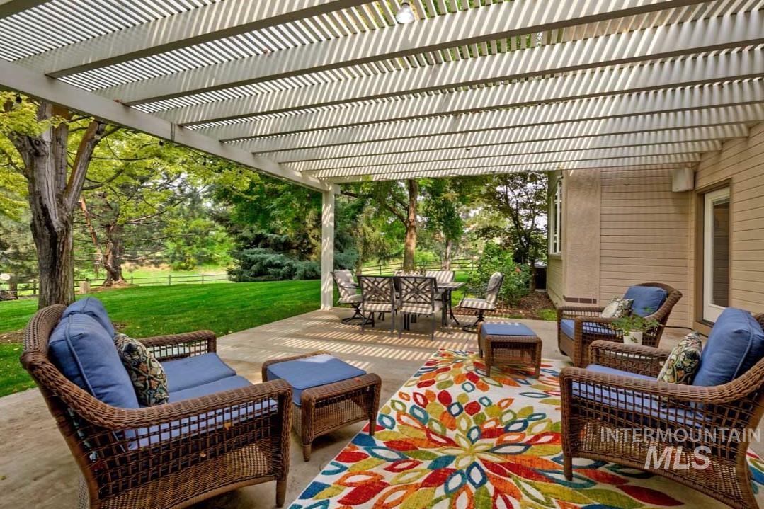 2191 N Hollybrook Place, Eagle, Idaho 83616, 4 Bedrooms, 3.5 Bathrooms, Residential For Sale, Price $1,650,000, 98924918