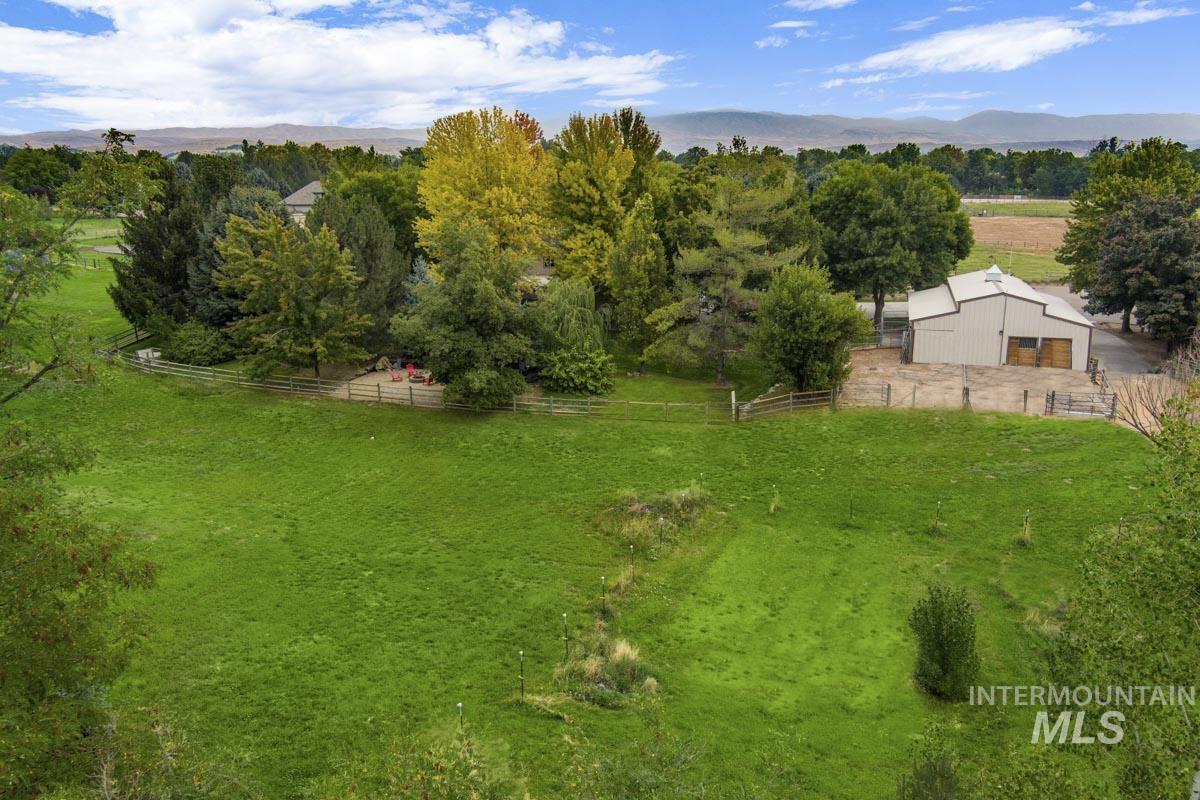 2191 N Hollybrook Place, Eagle, Idaho 83616, 4 Bedrooms, 3.5 Bathrooms, Residential For Sale, Price $1,650,000, 98924918