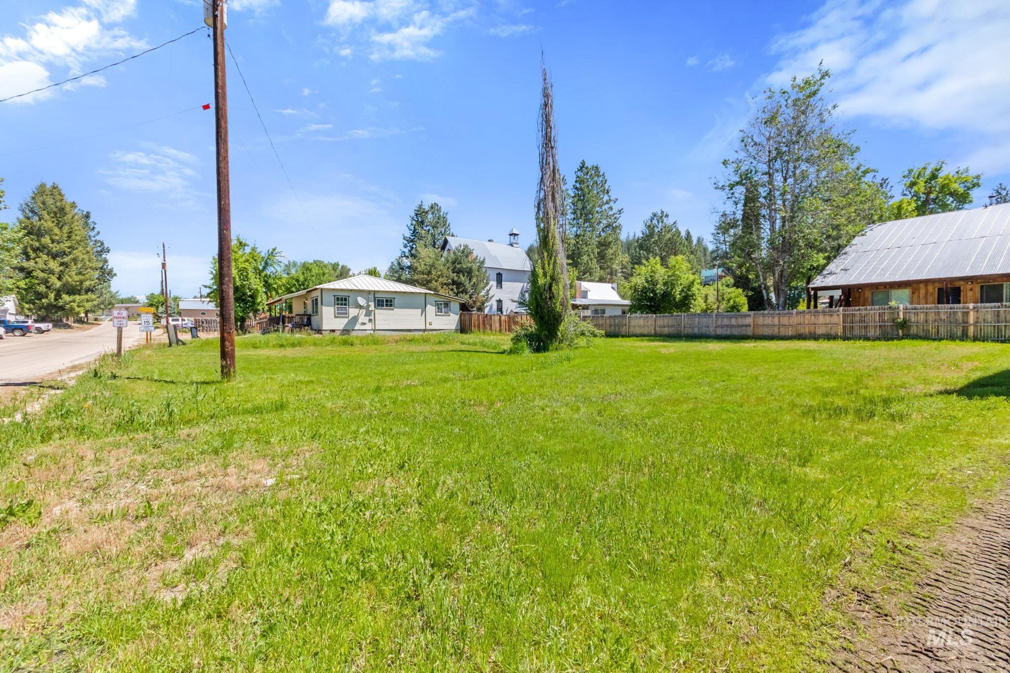 506 & 508 Montgomery Street, Idaho City, Idaho 83631, 3 Rooms, Business/Commercial For Sale, Price $389,000, 98924930