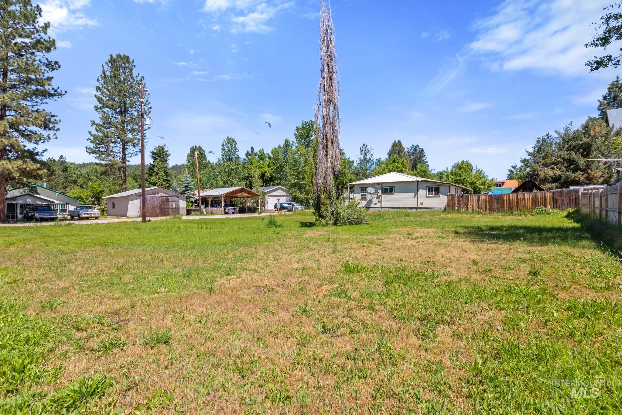 506 & 508 Montgomery Street, Idaho City, Idaho 83631, 3 Rooms, Business/Commercial For Sale, Price $389,000, 98924930