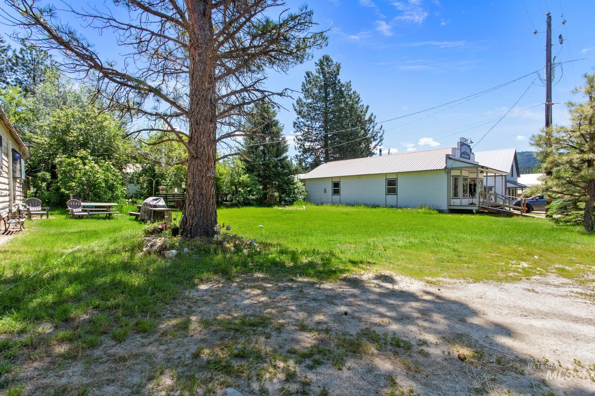 506 & 508 Montgomery Street, Idaho City, Idaho 83631, 3 Rooms, Business/Commercial For Sale, Price $389,000,MLS 98924930