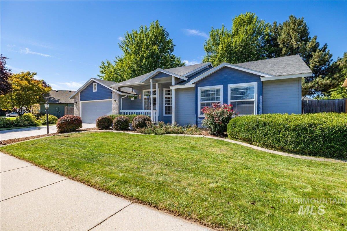 705 N Abernathy Way, Meridian, Idaho 83642, 3 Bedrooms, 2 Bathrooms, Residential For Sale, Price $389,900,MLS 98924934