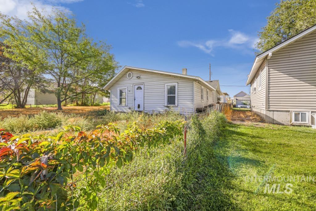 123 7th Ave S, Buhl, Idaho 83316, 3 Bedrooms, 1 Bathroom, Residential For Sale, Price $85,000, 98924948