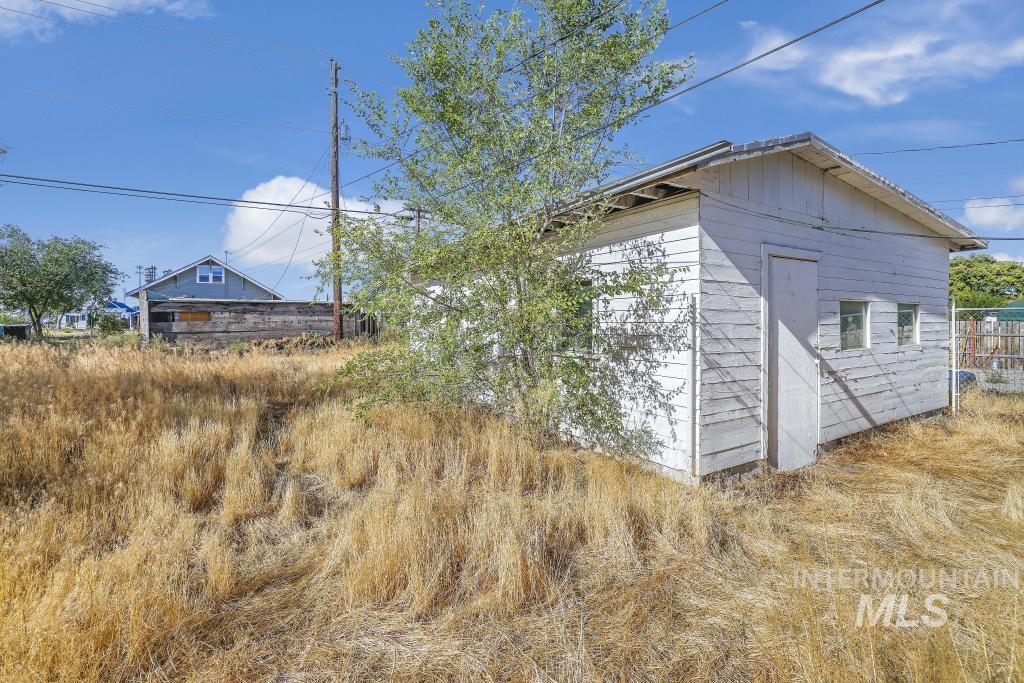 123 7th Ave S, Buhl, Idaho 83316, 3 Bedrooms, 1 Bathroom, Residential For Sale, Price $85,000, 98924948