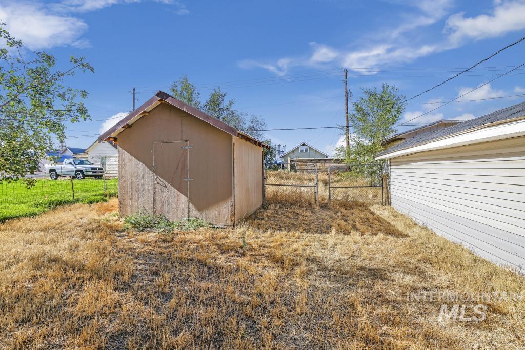 123 7th Ave S, Buhl, Idaho 83316, 3 Bedrooms, 1 Bathroom, Residential For Sale, Price $85,000, 98924948