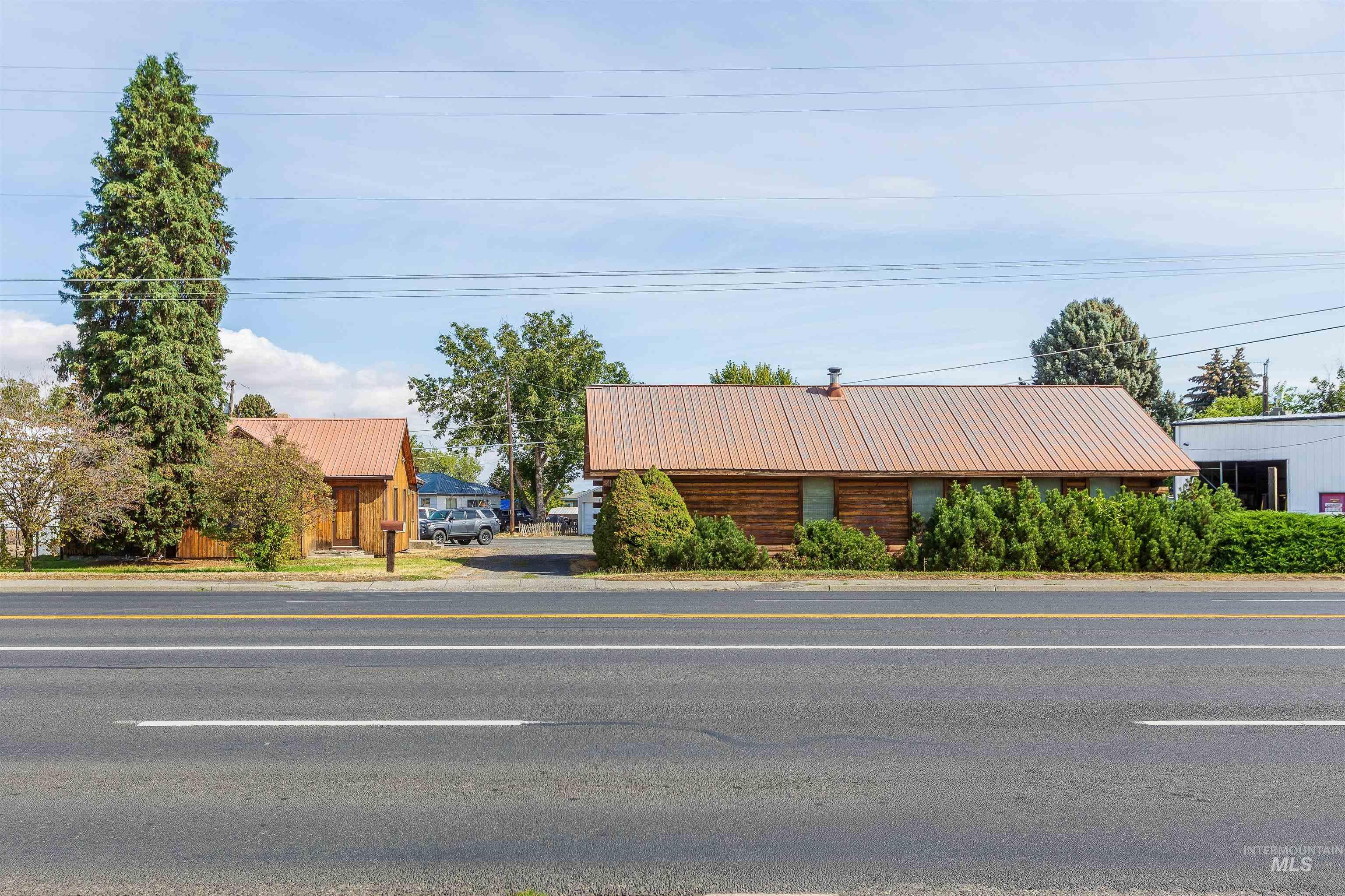 557-559 Thain Rd, Lewiston, Idaho 83501, 3 Bedrooms, Business/Commercial For Sale, Price $359,000, 98924950