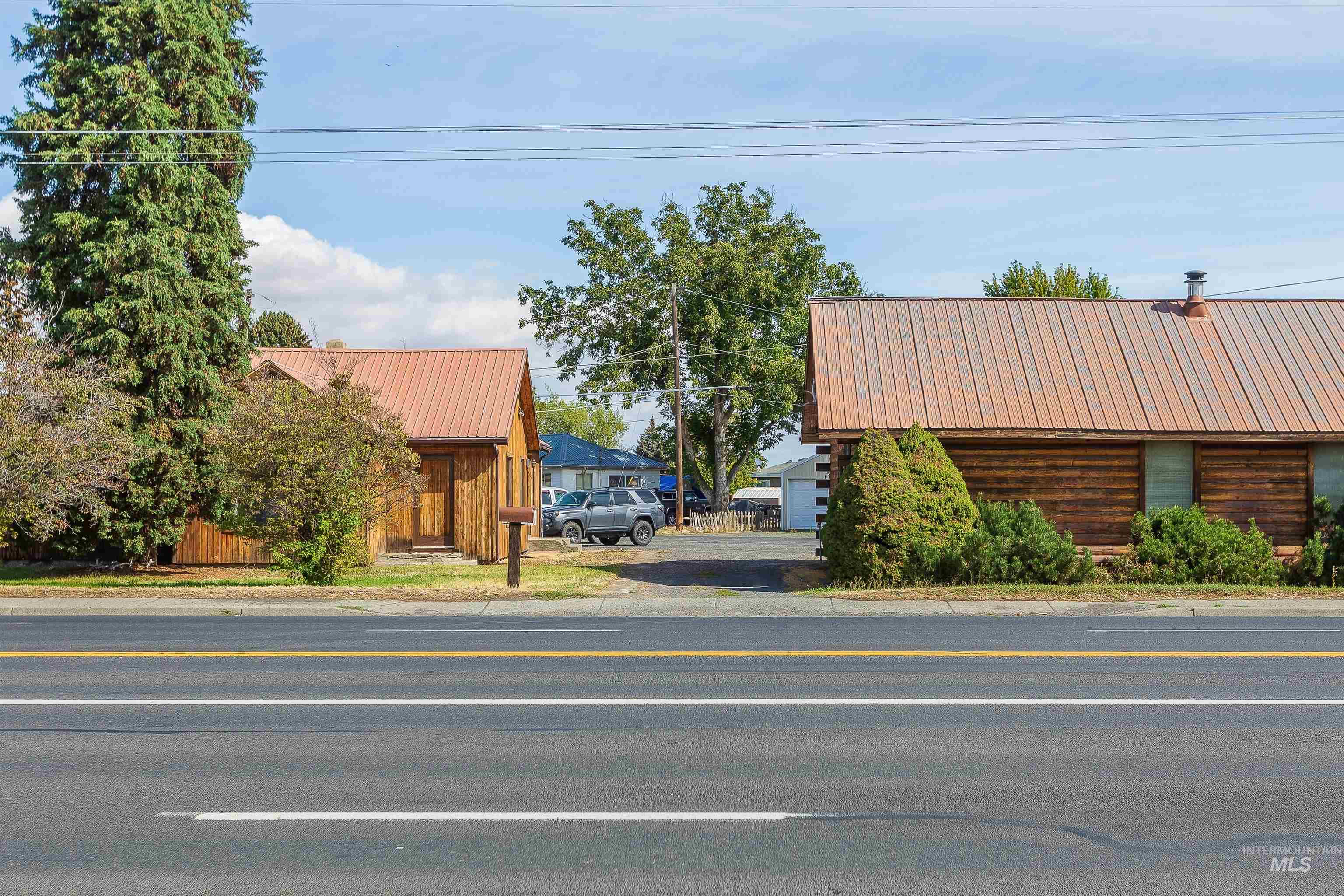 557-559 Thain Rd, Lewiston, Idaho 83501, 3 Bedrooms, Business/Commercial For Sale, Price $359,000,MLS 98924950